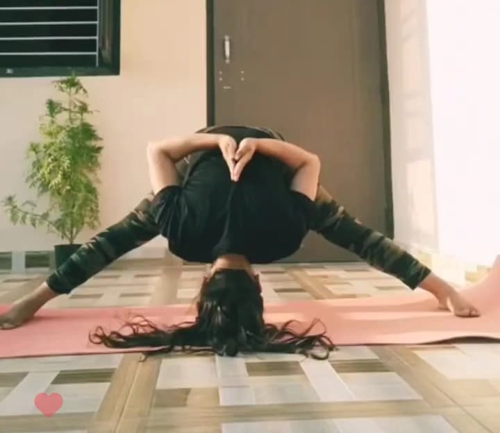 Vibha Bisht — yoga practice photo 5